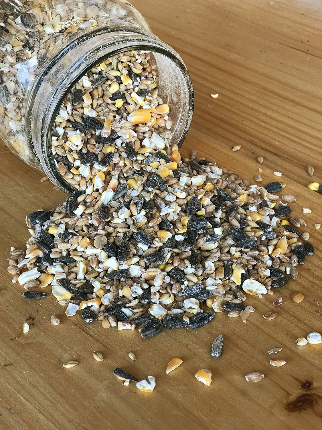Ernst Grain & Livestock's Bird and Wildlife Feed – Perfect for Birds, Ducks, Squirrels, Turkeys, Rabbits, Geese