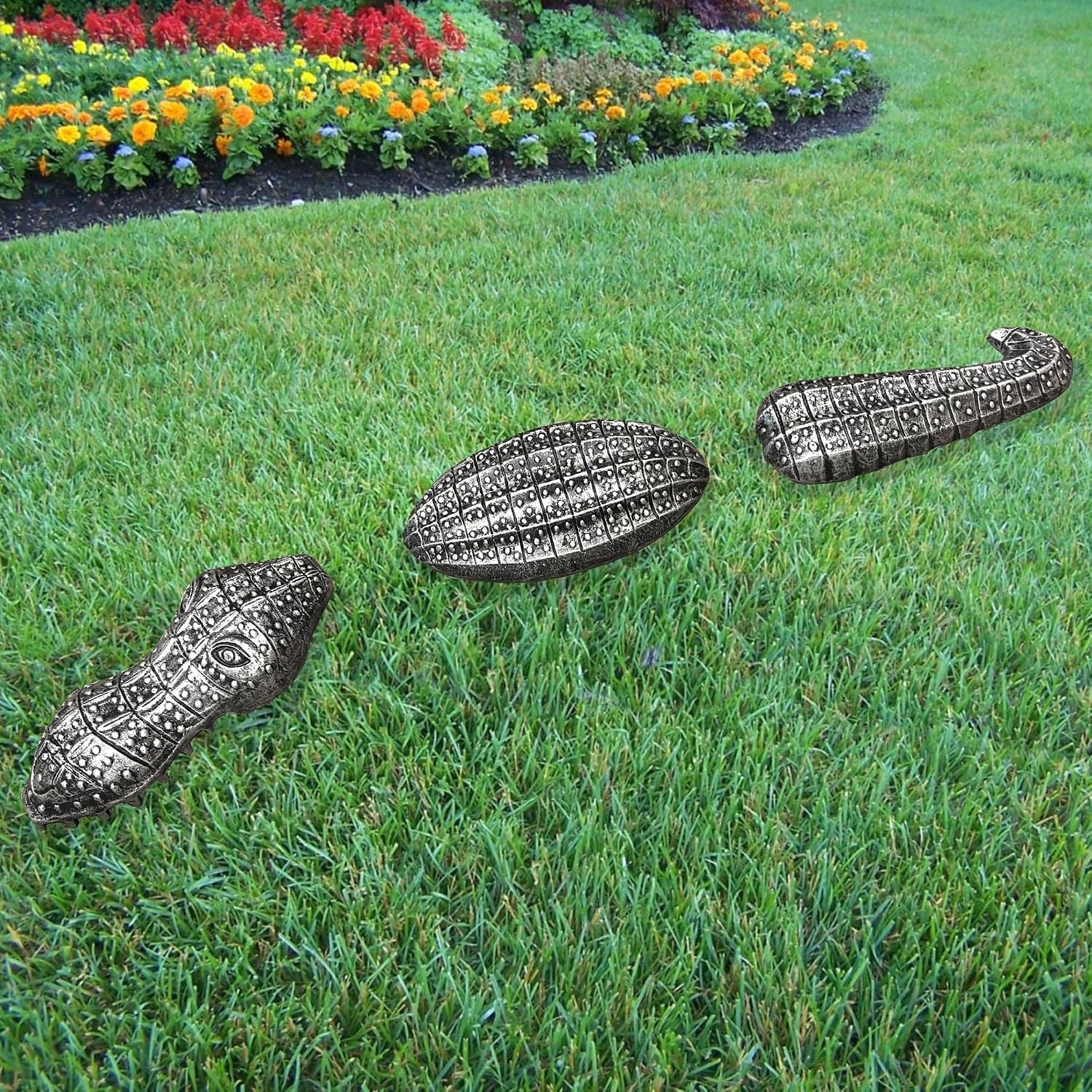 Oakland Living Cast Aluminum Decorative Garden Gator, Antique Bronze