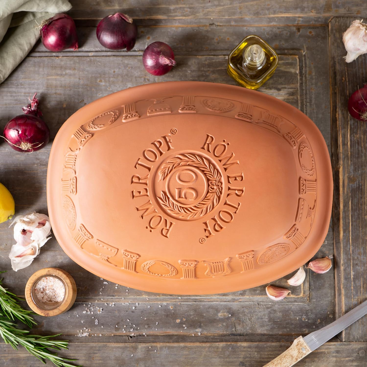 Romertopf Clay Roaster | 40 Years Anniversary Edition | Non-Stick Dutch Oven | Healthy Pot Cooking | Clay Baker | Versatile Cooking Vessel - 3.7 Quarts (3.5 Liters) for up to 6 people