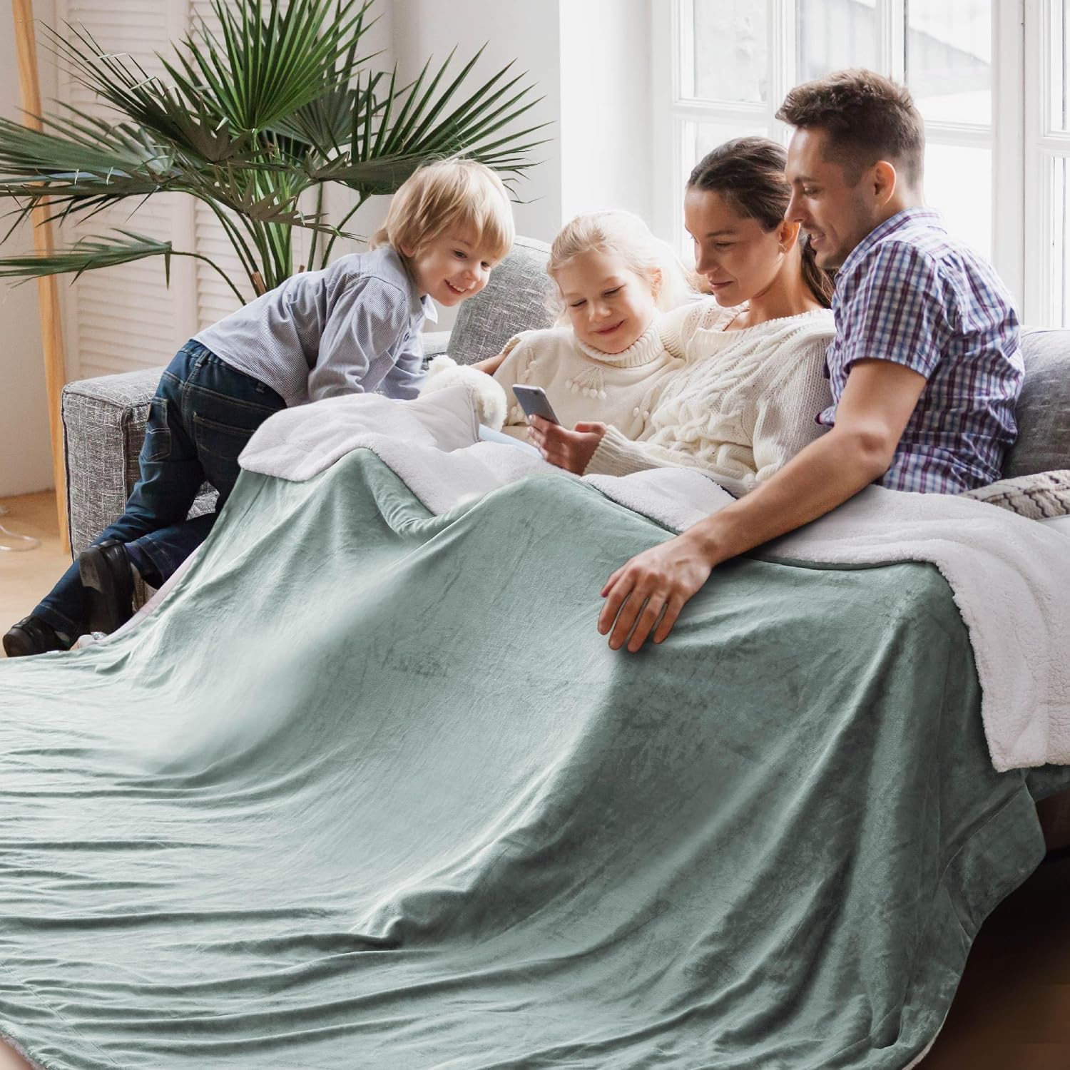 Bedsure GentleSoft Sherpa Fleece Throw Blanket for Couch, Non-Heated, Thick & Warm Cozy Blanket for Winter Fall, Soft Fuzzy Plush Throw Gifts for Women and Men, Grey, 50x60 Inches