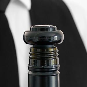 The BARVIVO wine stopper