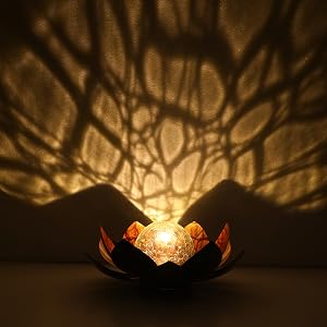 High-efficiency solar panels are built into the crackle glass lampshade Note: Please place the solar