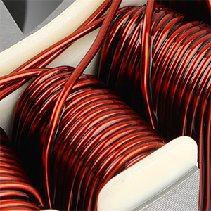 a close up of a wire with a coil in it.