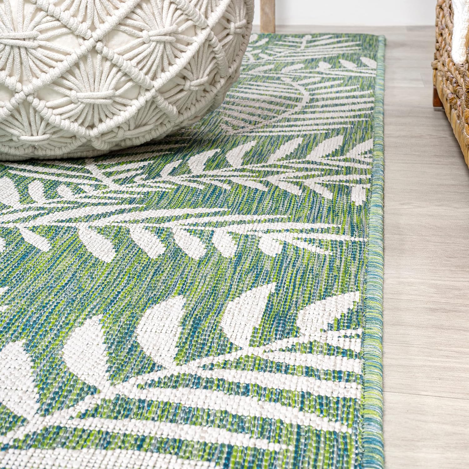 JONATHAN Y Palm Frond Indoor Outdoor Area Rug 3X5 Navy/Ivory, Nevis for Backyard, Patio, Porch, Easy-Cleaning, High Traffic, Pet-Friendly