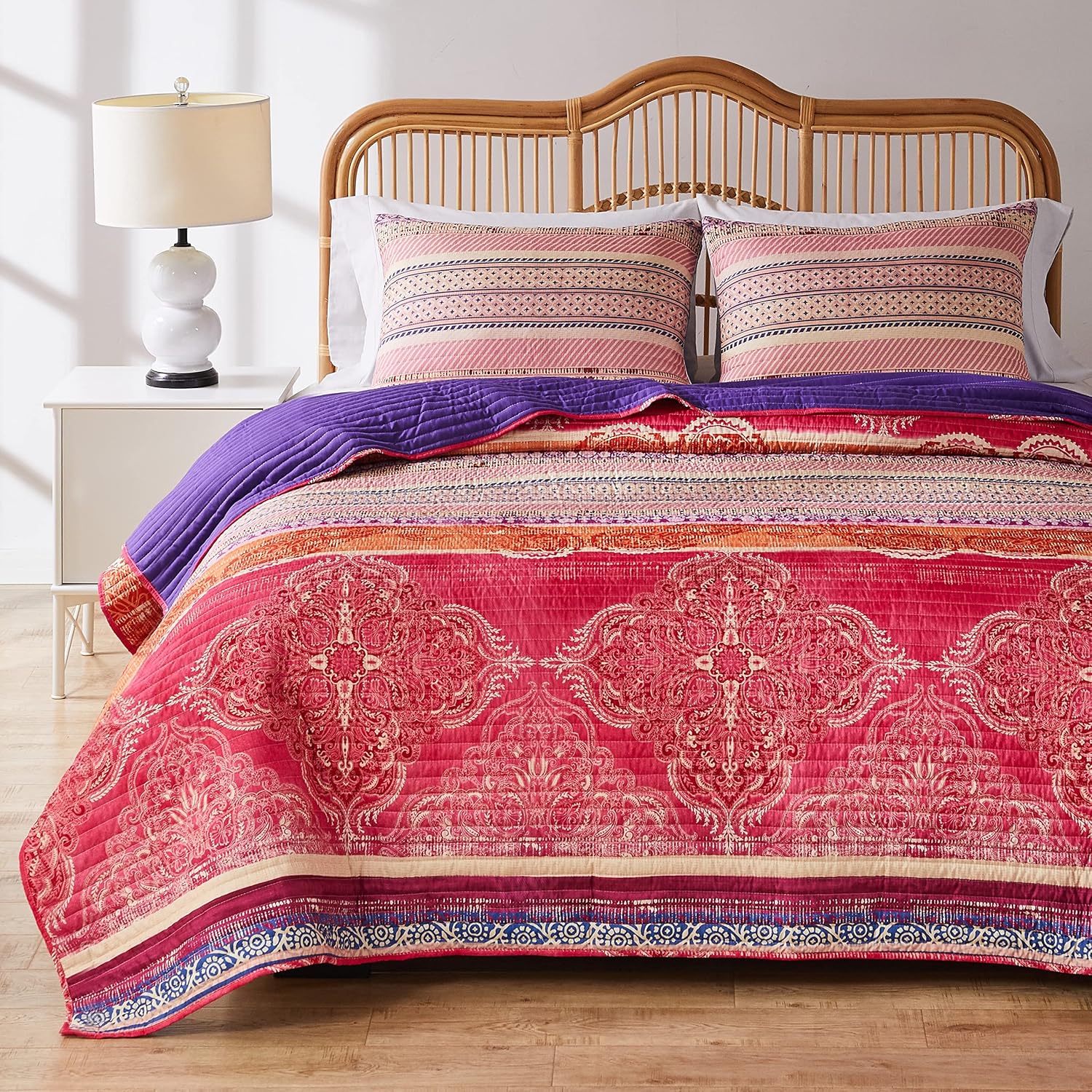 Greenland Home Fashions Ultra-Soft, Reversible, Brushed Microfiber Quilt Set, 3-Piece Full/Queen, Misty Bloom