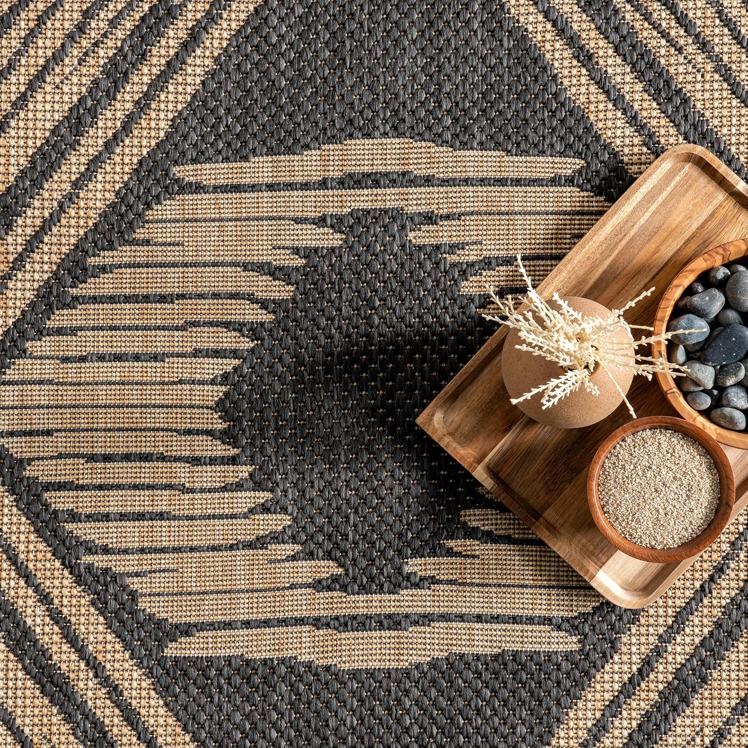 nuLOOM Ranya Light Brown Geometric Indoor/Outdoor Area Rug, 4' x 5'