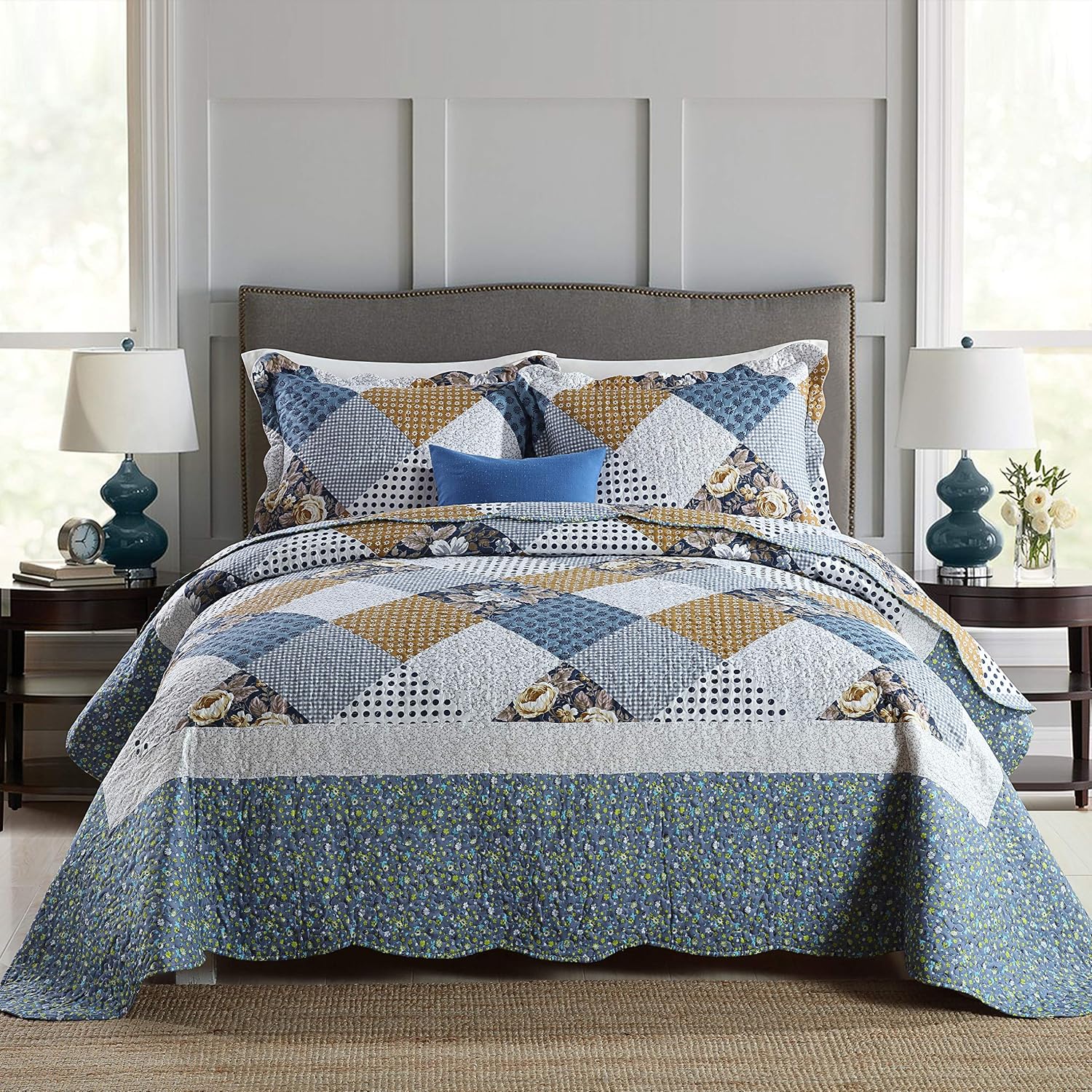 Travan Queen Quilt Set 3-Piece Bedspread Quilted Oversized Lightweight Microfiber Coverlet Set with Shams Violet Purple Floral Pattern Quilted