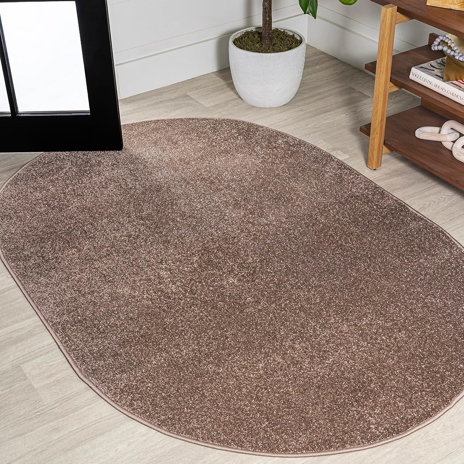 JONATHAN Y Haze Solid Low-Pile Brown Indoor Area Rug 8x10, Coastal, Bohemian, Minimalist, Classic, Easy-Cleaning for Living Room, Bedroom, Kitchen