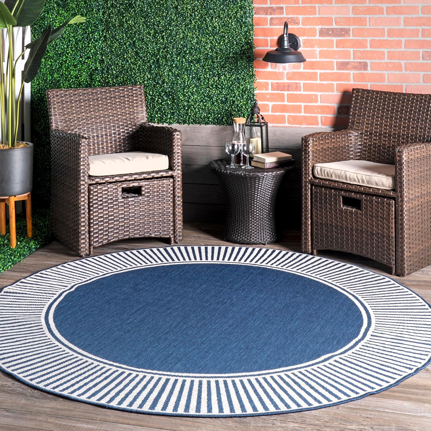 nuLOOM Asha Light Brown Bordered Indoor/Outdoor Area Rug, 4' x 5'