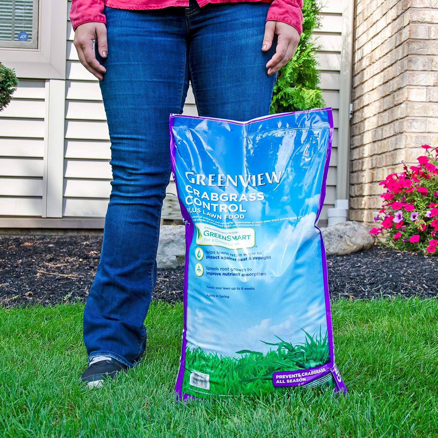 GreenView Crabgrass Control Plus Lawn Food - 40.5 lb. Bag - Covers 15,000 sq. ft.