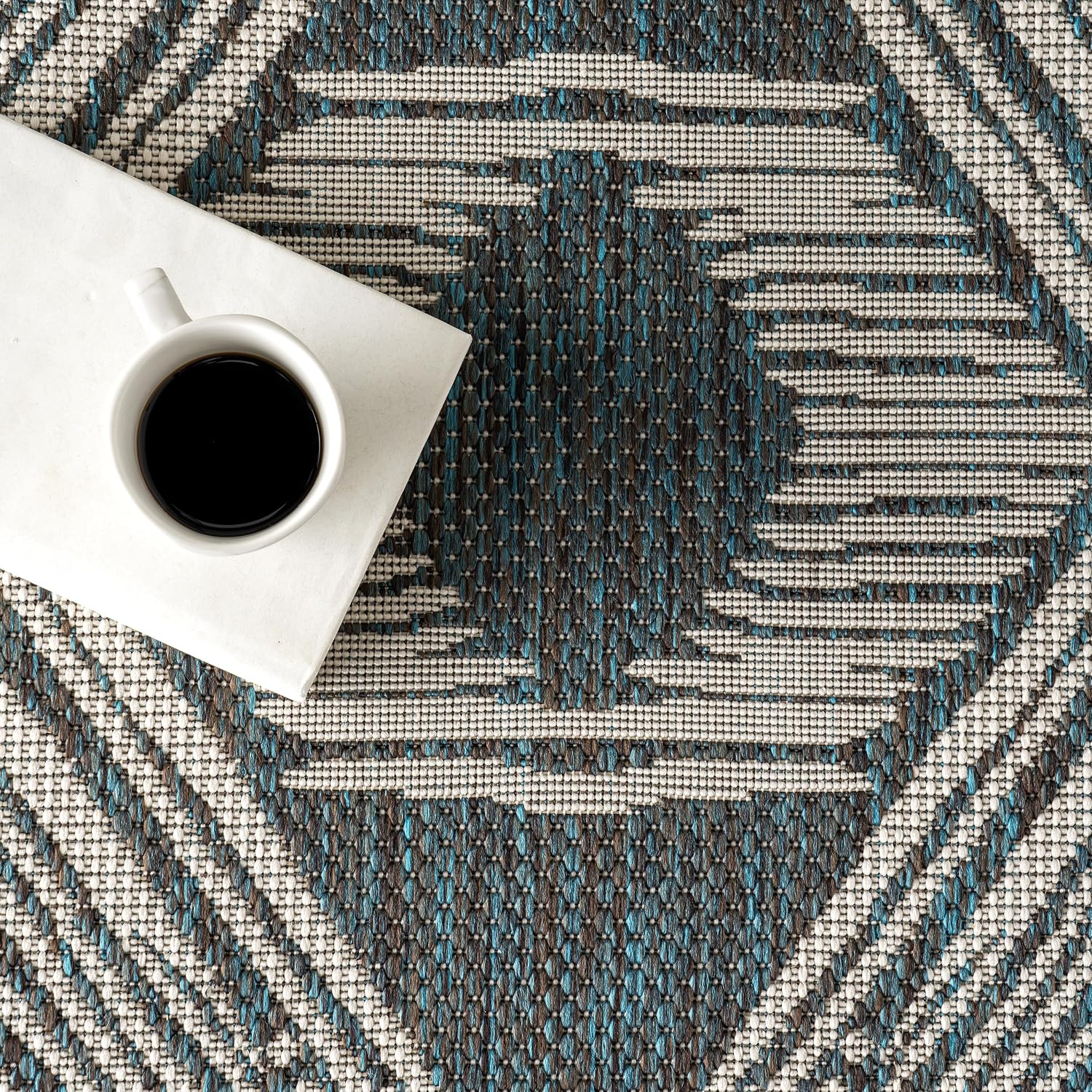 nuLOOM Ranya Light Brown Geometric Indoor/Outdoor Area Rug, 4' x 5'