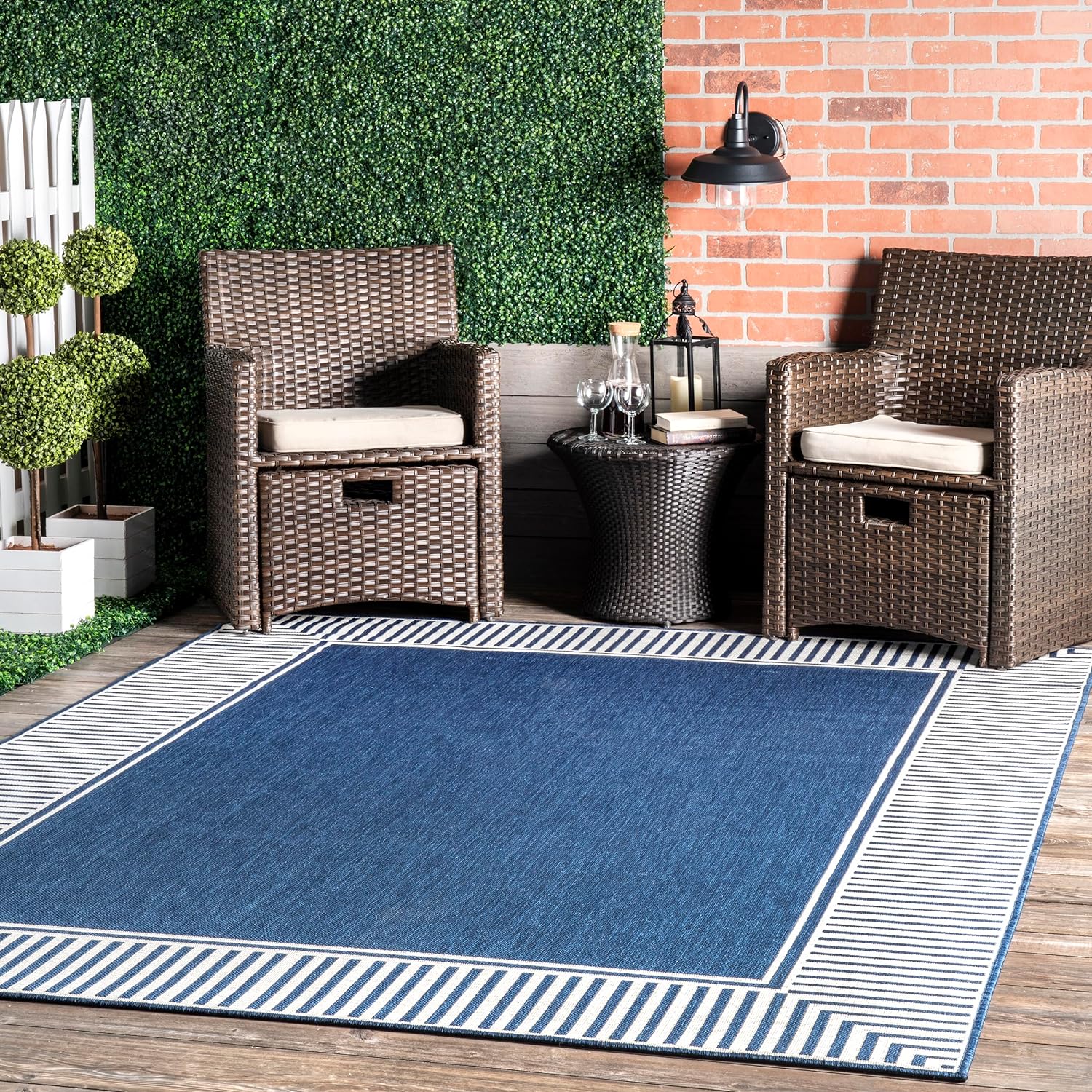nuLOOM Asha Light Brown Bordered Indoor/Outdoor Area Rug, 4' x 5'