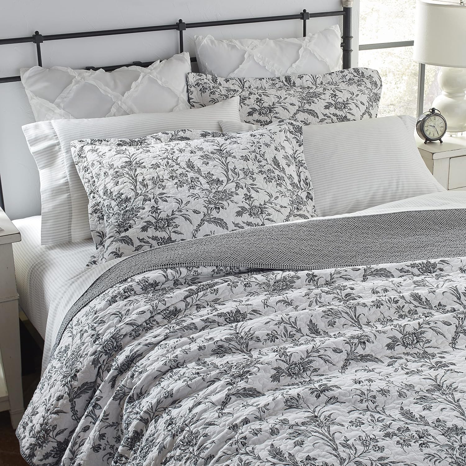Laura Ashley – Queen Quilt Set, Soft & Lightweight Toile Bedding with Matching Shams, Reversible Floral Room Decor, College Dorm Room Essentials (Amberley Blue)