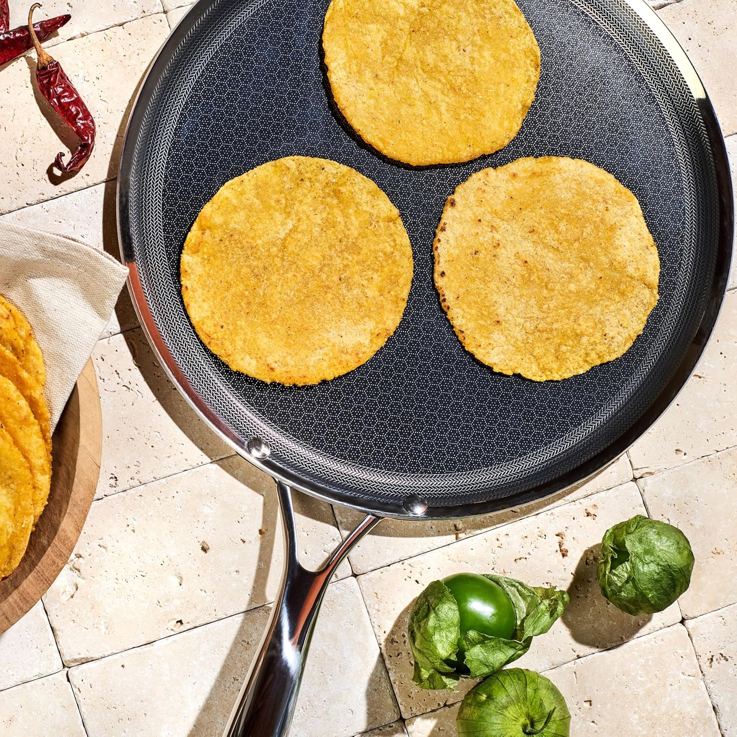 HexClad 12" Hybrid Nonstick Griddle Pan, BBQ, Dishwasher and Oven Safe