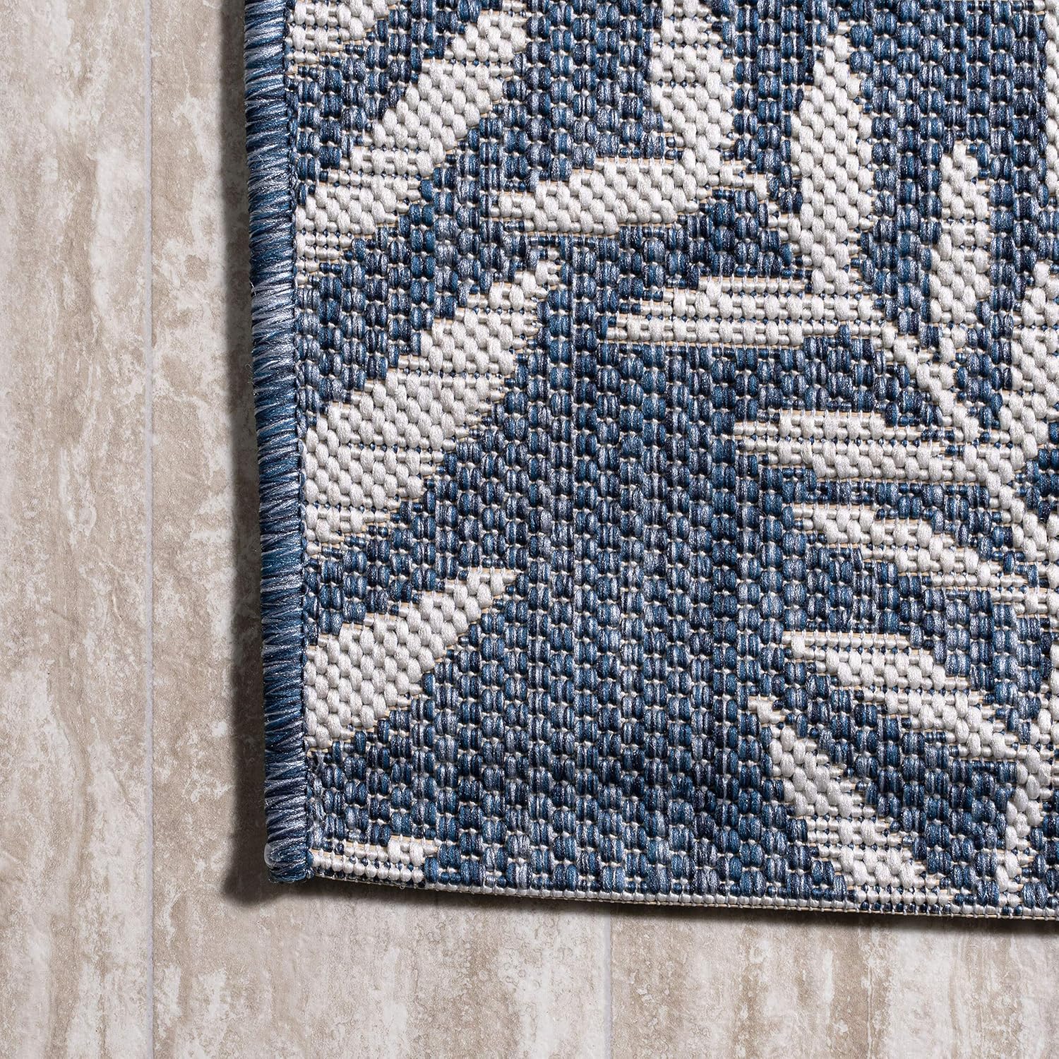 JONATHAN Y Palm Frond Indoor Outdoor Area Rug 3X5 Navy/Ivory, Nevis for Backyard, Patio, Porch, Easy-Cleaning, High Traffic, Pet-Friendly