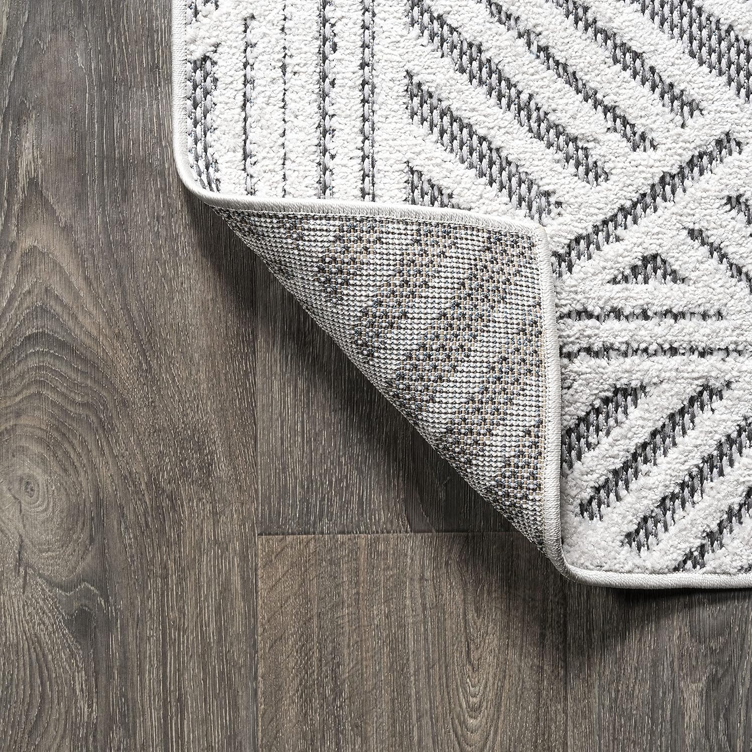 JONATHAN Y Art Deco Geometric Indoor Outdoor Area Rug 3X5 White/Black, Jordan High-Low Pile for Backyard, Patio, Porch, Easy-Cleaning, High Traffic