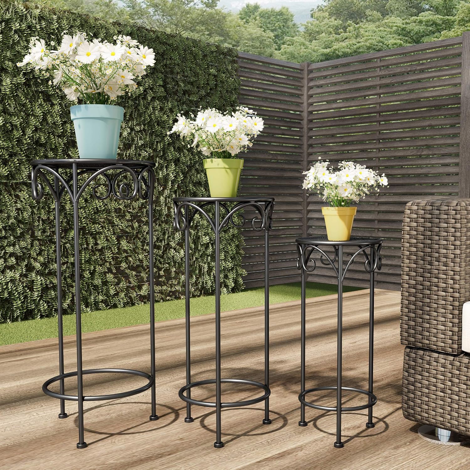 Pure Garden Plant Stand 3-Tier Vertical Shelf Indoor or Outdoor Folding Wrought Iron Home Garden Display with Laser Cut Shelves (Antique White)