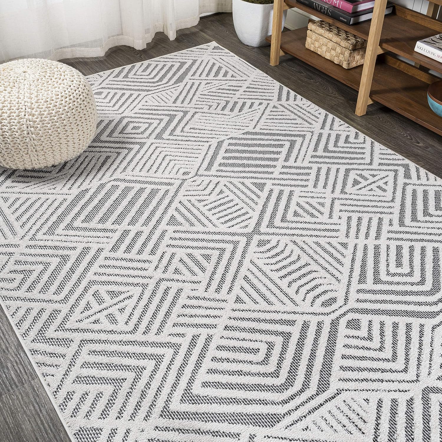 JONATHAN Y Art Deco Geometric Indoor Outdoor Area Rug 3X5 White/Black, Jordan High-Low Pile for Backyard, Patio, Porch, Easy-Cleaning, High Traffic