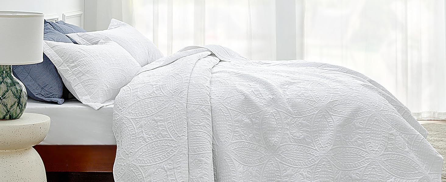 white bedspread queen size