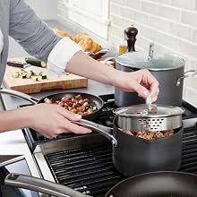 Calphalon Classic Nonstick 2.5-Quart Sauce Pan with Cover - Versatile Sauce Pan