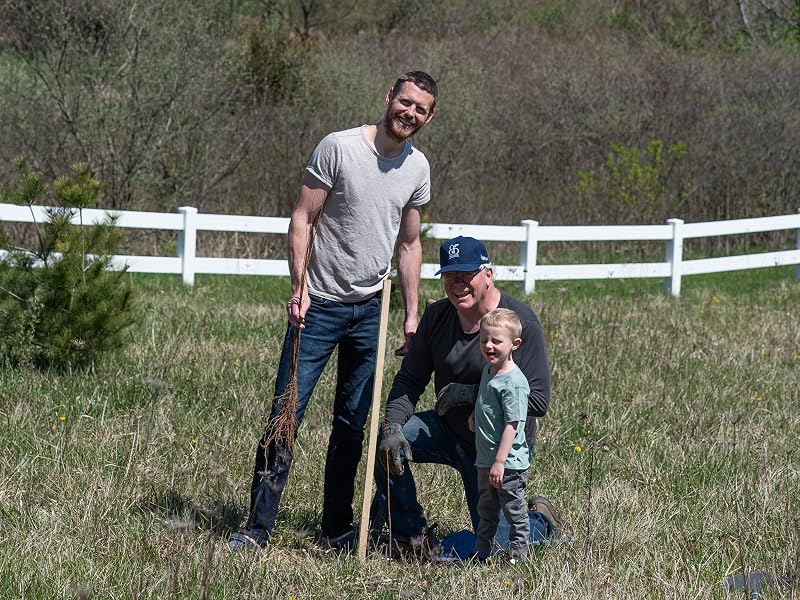 KOYAH founder Marcus Houtsma with his dad and son
