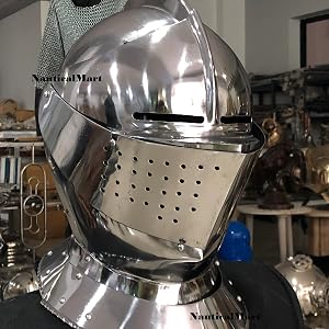 close Knight Helmet
