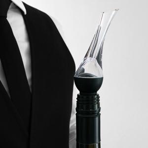 BARVIVO wine aerator in a wine bottle
