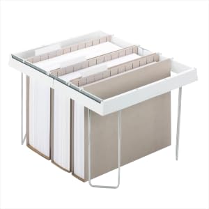 Smead heavy duty hanging folder frame closeup with box bottom hanging file folders