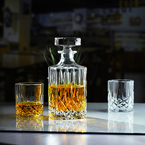 whiskey decanter