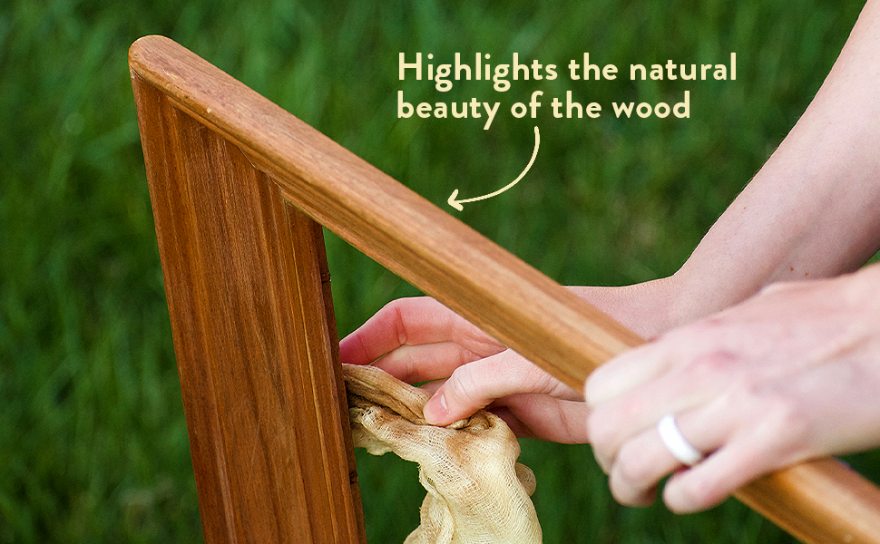 ighlights the natural beauty of the wood