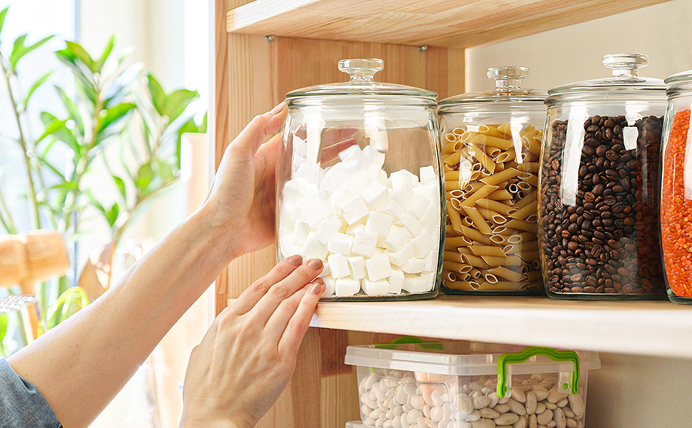 kitchen clutter-free