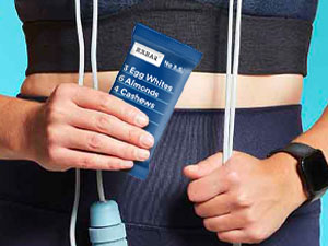 Blueberry RXBAR active lifestyle