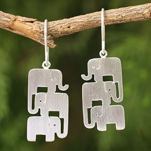 Novica Handmade Sterli Silver Dangle Earrings Hecha a mano con cuentas lapi Pendientes colgar Plata