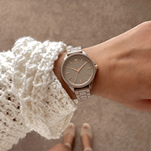 MVMT watches woman fashion
