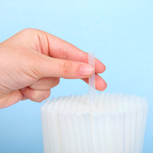 hand with straws