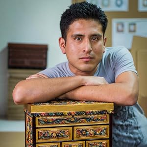 NOVICA Handmade Leather Cedar Wood Jewelry Chest Box Joyero de madera de cedro de cuero hecho a mano