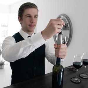 Martin pumping a wine bottle with BARVIVO wine pump