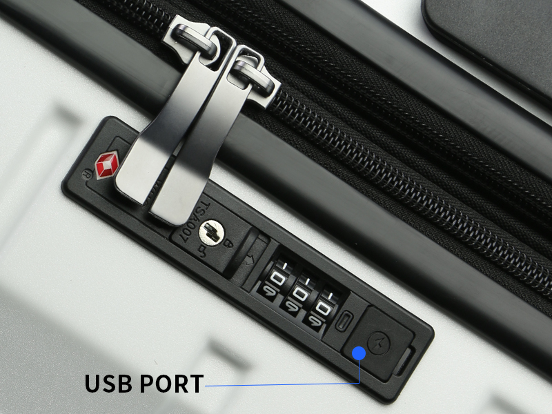 Built-in TSA LOCK W/USB PORT