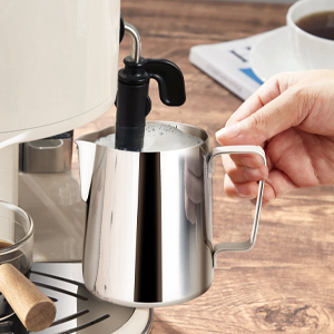 Milk Frothing Fitcher 20OZ 300x300-1