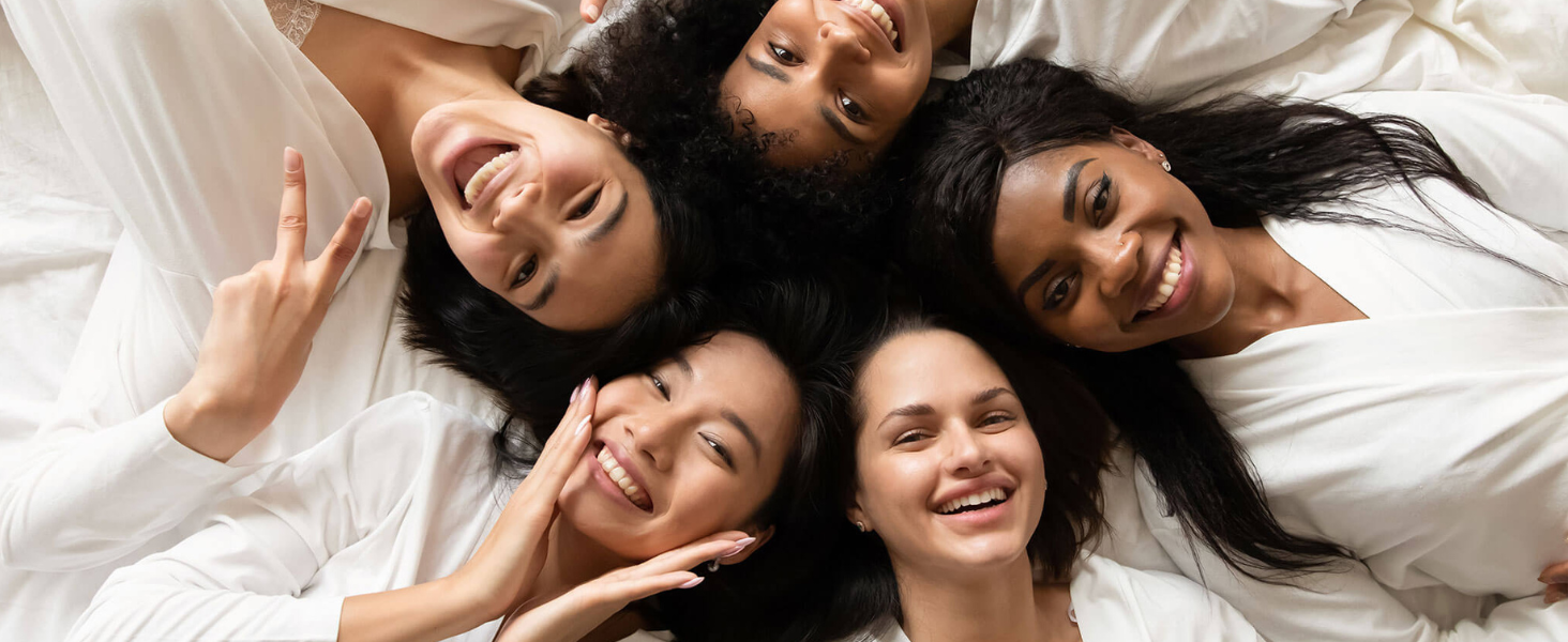 With consistent use of Stemuderm, skin looks smoother, more resilient, and refined.
