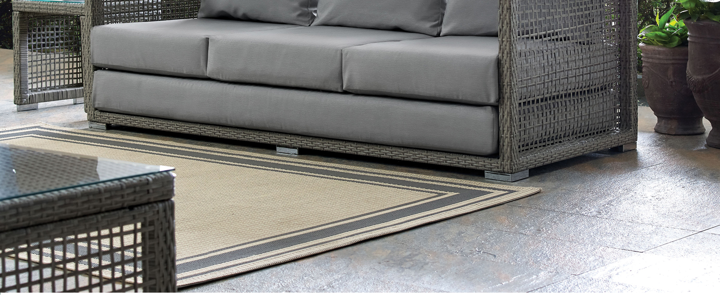 Armchair,resistant all-weather,extra wide,anti-skid feet,spacious seating,outdoor spot,deep body
