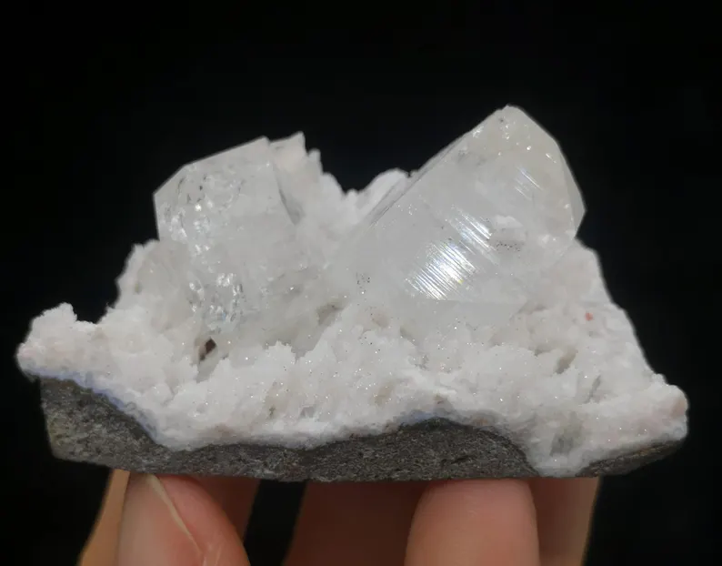 55mm 48g Shiny Apophyllite with Stilbite, Natural Mineral Specimen mined from India, cm2311316