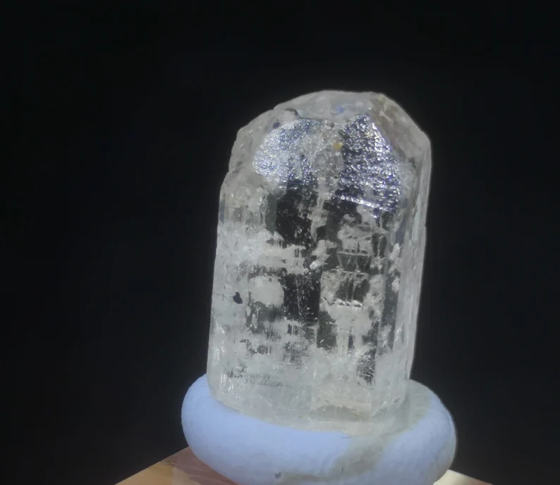 17mm 3.1g Clear Gemmy Topaz crystal, Natural Mineral Specimen from China B9520