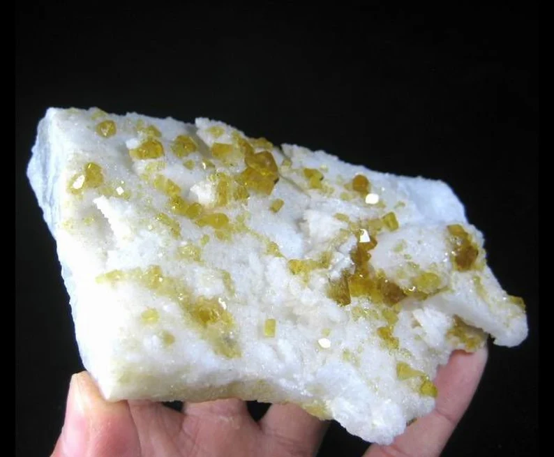 Golden Barite on Quartz, Mineral Specimen, 480g 135mm, CM470467