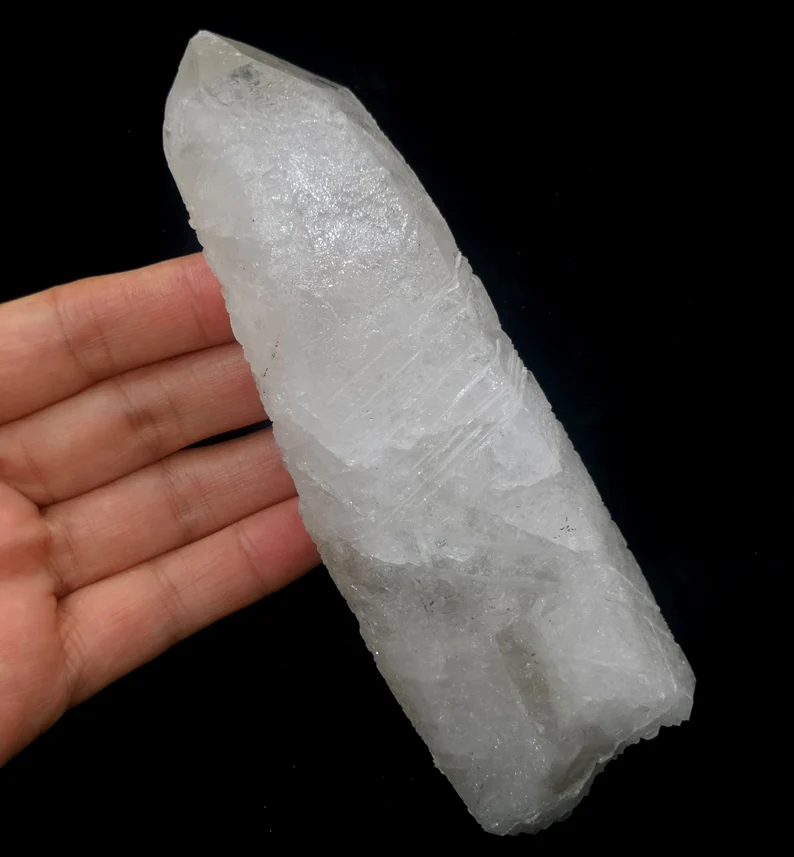 140mm 295g WEIRD clear 'CARVED' Quartz, powerful crystal, Natural Mineral Specimen from China CM2350816