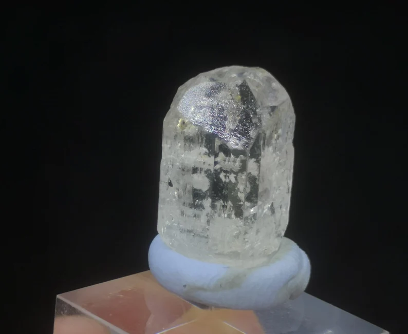 17mm 3.1g Clear Gemmy Topaz crystal, Natural Mineral Specimen from China B9520