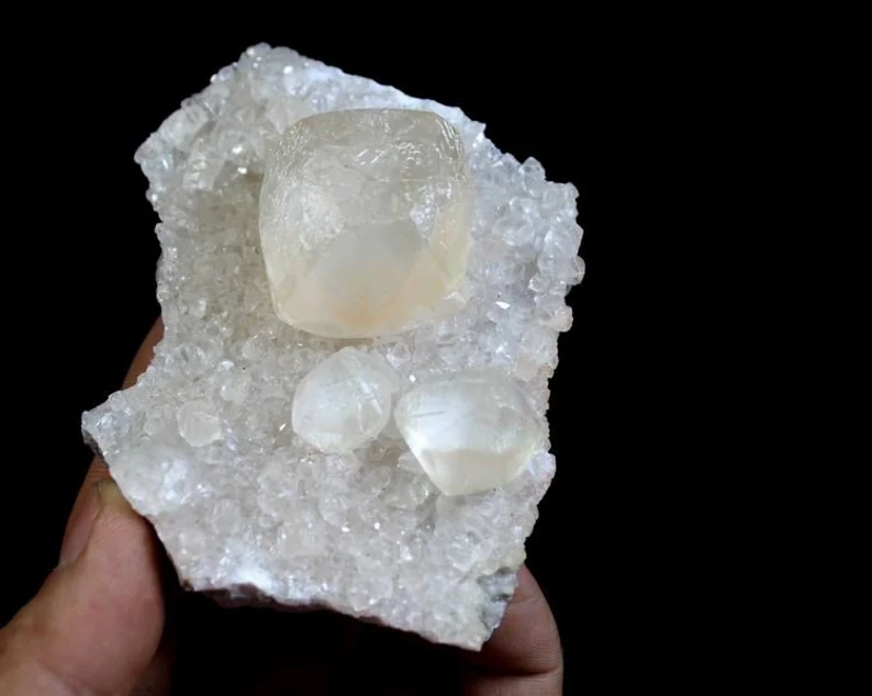 165g 104mm Honey Big Calcite crystals on matrix, Natural Mineral Specimen from China CM830030