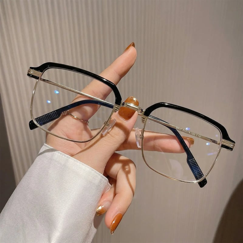 Auto-Adjusting HD Reading Glasses