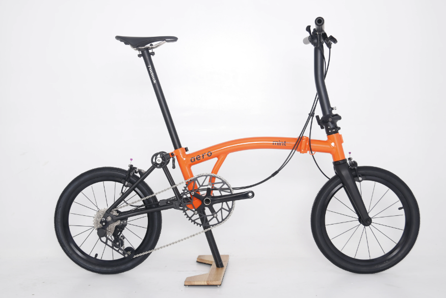 2026 Fashion MINTparts-aero Folding Bicycle 16-inch 7-speed Aluminum Alloy Frame Carbon Fiber Fork Wide Tire Tri-folding Bike