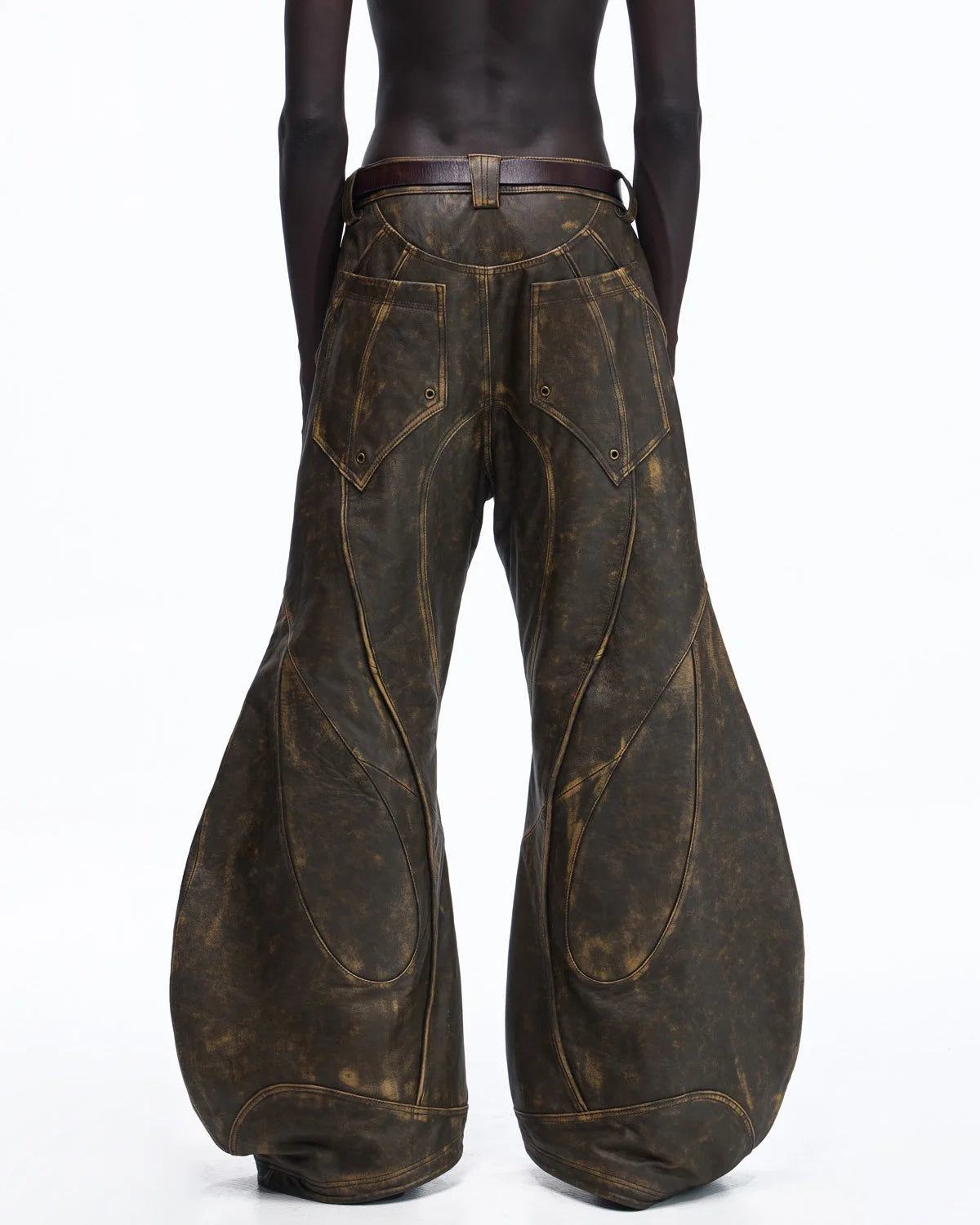 Personsoul Structured Totem Curved-leg Calf Leather Pants